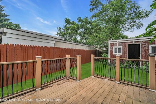 44 Carter Ave, Middletown NJ  07748-5302 exterior
