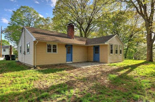 53 Fairfield St, Milford CT  06460-5149 exterior