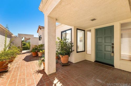 16018 Caminito Aire Puro, San Diego, CA 92128-3557