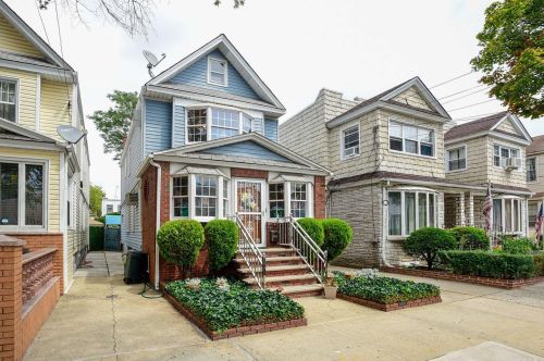 95-17 104th St, Jamaica, NY 11416-1122