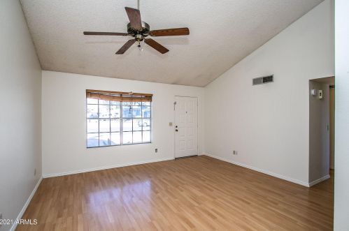 19045 47th Ave, Glendale, AZ 85308-4456