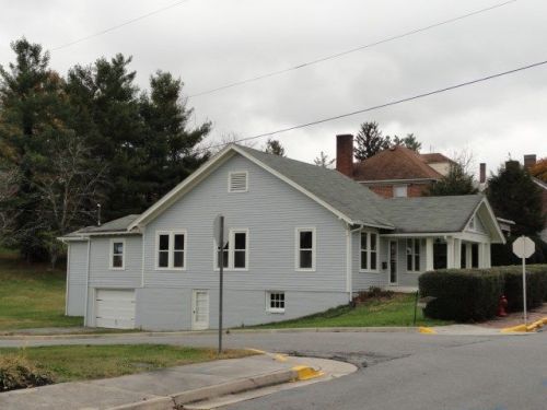 361 Main St, Thomas Bridge, VA 24354-2439