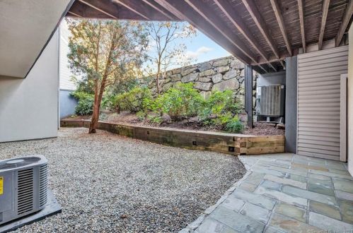 112 Popes Island Rd, Milford CT  06461-1738 exterior