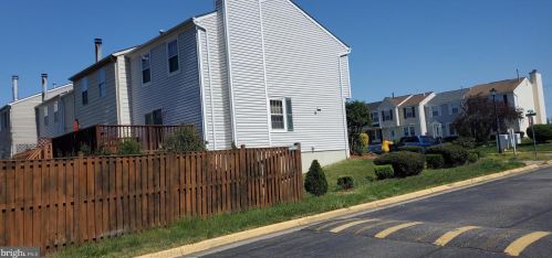 1824 Tilletson Pl, Woodbridge, VA 22191-3839