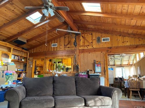 1101 Walnut Ave, Glendora CA  91741-3714 exterior