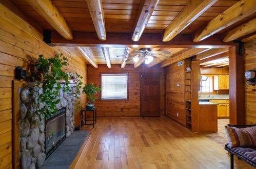 895 Kimbark Ave, San Bernardino, CA 92407-1123