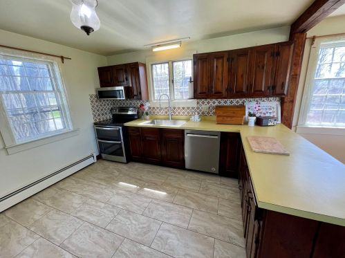 209 Dartmouth College Hwy, Haverhill NH  03765-5105 exterior