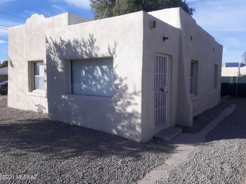 126 Veterans Blvd, Tucson, AZ 85713-6110
