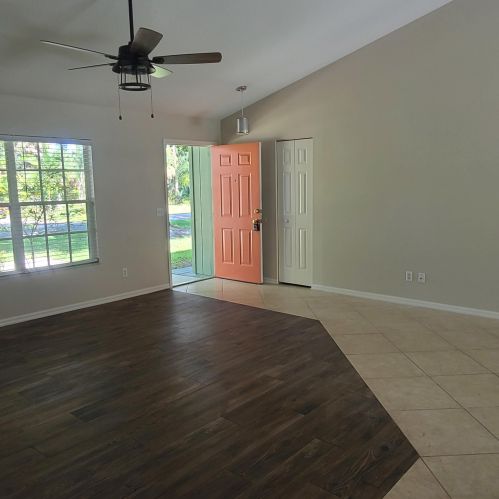 2735 47th Ave, Vero Beach FL  32966-2003 exterior