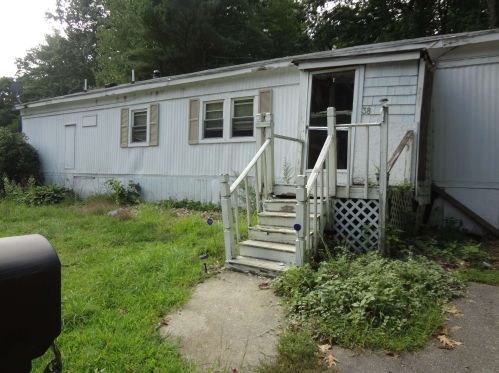 38 Spruce Rd, Danville, NH 03819-3117