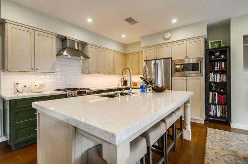 1760 La Playa Ave, San Diego CA 92109-6526 exterior