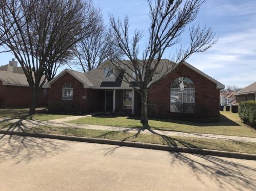 8301 Kent Dr, Frisco, TX 75033-2565