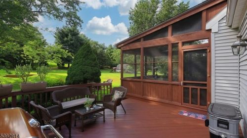 13 Woodside Ln, Flemington NJ  08822-3221 exterior