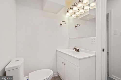 104 High St, Red Lion PA  17356-1606 exterior