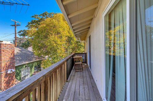 416 Poplar Ave, Redwood City CA  94061-3019 exterior