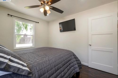 15928 Via Alamitos, San Lorenzo CA  94580-1435 exterior