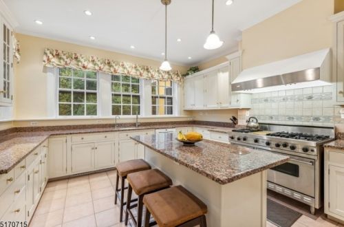 333 Park St, Montclair NJ  07043-2239 exterior