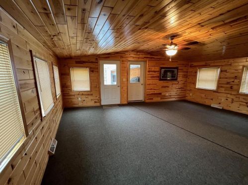 404 Main St, Pulcifer, WI 54124-9019