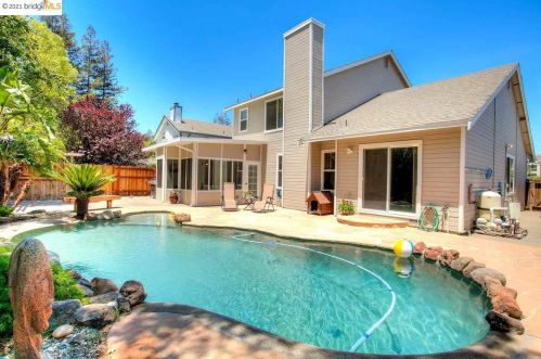 2309 Windsor Ln, Oakley CA  94561-3317 exterior