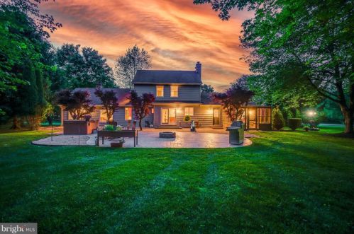 14285 Campbell Farm Ln, Lovettsville, VA 20180-3155