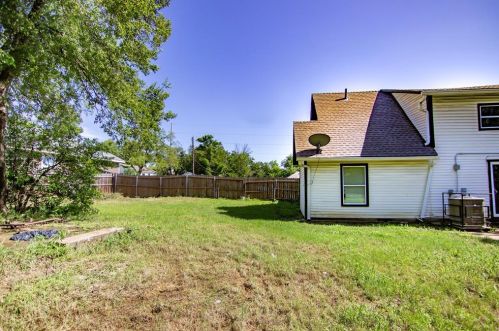 3805 Millet Ave, Fort Worth, TX 76105-3524