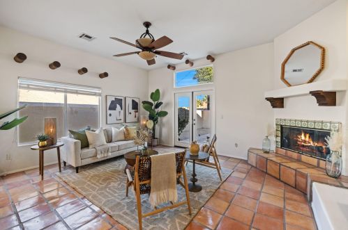 54450 Avenida Alvarado, La Quinta CA  92253-3690 exterior