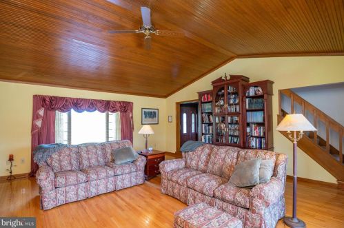 1342 Fairview Dr, Dauberville PA  19533-9185 exterior