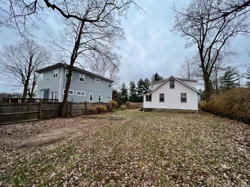 30 Maple Ave, Farmington, CT 06032-1717