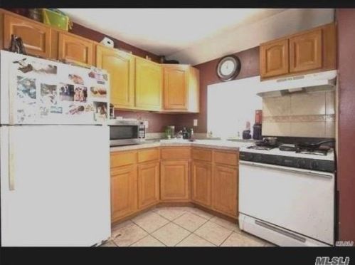 88-26 197th St, Jamaica, NY 11423-1404