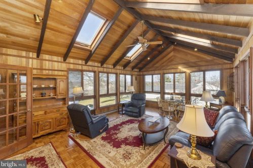 2221 Swamp Pike, Gilbertsville PA  19525-9654 exterior