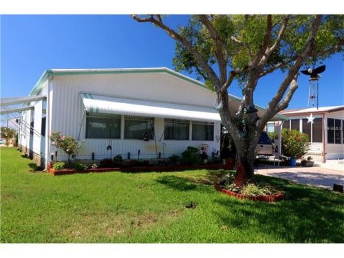 7320 Cascade Dr, Port Richey, FL 34667-2210