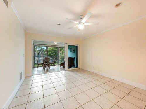 219 3rd Ave, Naples, FL 34102-6308