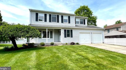 825 Gwynn Ct, Bear, DE 19701-3013