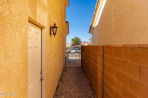 2010 Richey Cir, Lake Havasu City AZ  86403-2200 exterior