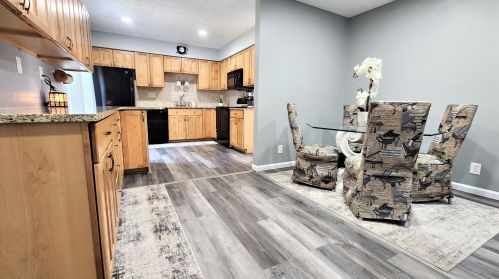 6247 Apple Valley Ct, Florence KY  41042-9380 exterior