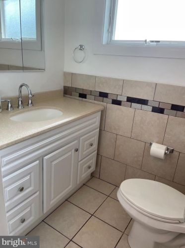 6235 Kilmer Ct, Falls Church VA  22044-1822 exterior