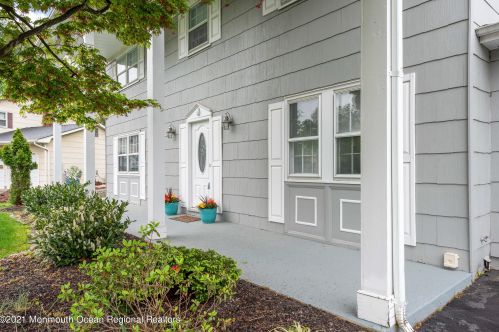 4 Brunswick Dr, Morganville, NJ 07751-1602