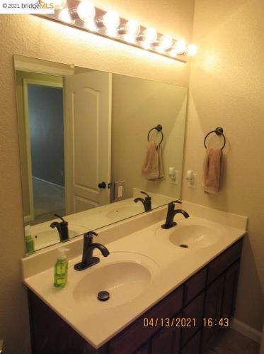 1886 Ventura Dr, West Pittsburg CA  94565-6476 exterior