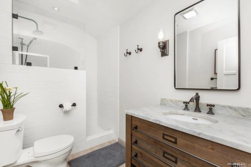 3336 Elliott St, San Diego CA 92106-1326 exterior