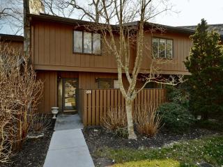 209 Crowfields Dr, Asheville NC  28803-3703 exterior