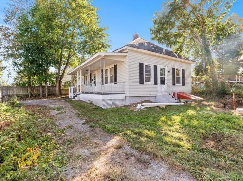 50 Boston St, Coventry RI 02816-8012 exterior