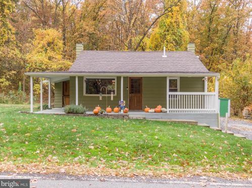 344 Mountainview Rd, Mount Holly Springs, PA 17065-1111