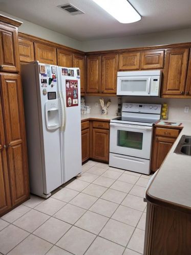 301 Willow Rd, Aubrey TX  76227-9404 exterior