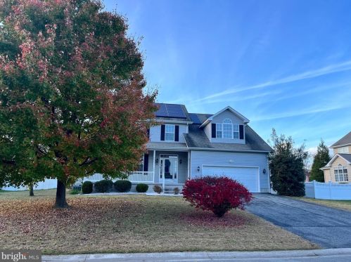 3 Fairway St, Slaughter Beach, DE 19963-3773