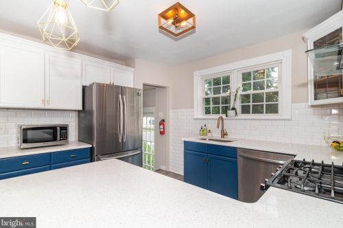 11 Orchard Ave, Blenheim NJ  08012-5361 exterior