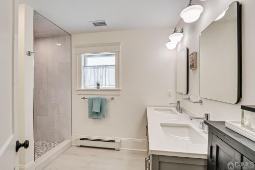 24 William St, Metuchen NJ  08840-1822 exterior