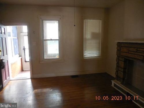 233 Dupont St, Wilmington DE  19805-3555 exterior