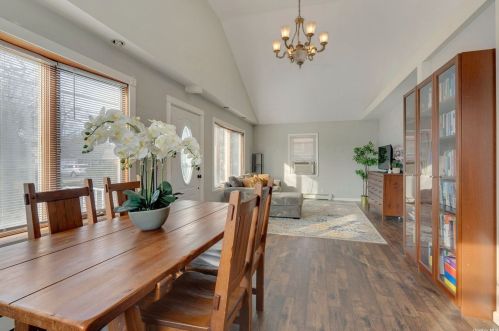 1147 Bellmore Rd, North Bellmore NY  11710-3701 exterior