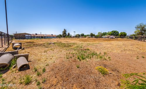 3626 Wescott Dr, Glendale AZ  85308-2332 exterior