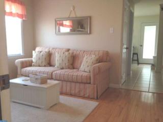 314 24th Ave, Wildwood Crest, NJ 08260-5206